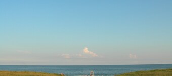 Hamptons Beach House - Steps to Town, Bike to Beach