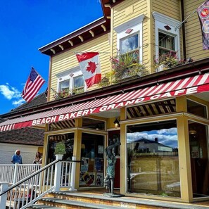 Exterior detail - Hamptons Beach House - Steps to Town, Bike to Beach (Westhampton Beach)