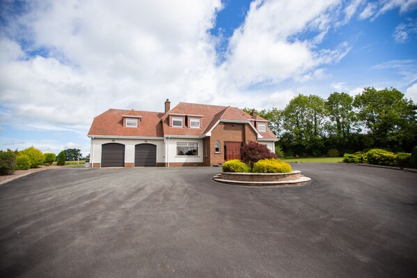 واجهة المنشأة