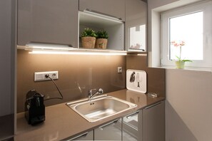 Fridge, microwave, oven, dishwasher - Deluxe 2 bdrm apartment in Voula (Voula)