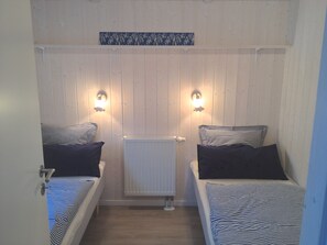 2 makuuhuonetta, silitysrauta/-lauta, Wi-Fi, vuodevaatteet