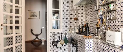 Apartment, 1 Schlafzimmer | Eigene Küche | Kühlschrank, Ofen, Herdplatte, Geschirrspüler