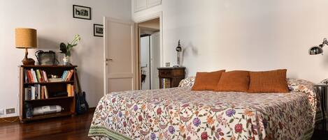 アパートメント 1 ベッドルーム | ベビーベッド (無料)、WiFi (無料)、ベッドシーツ