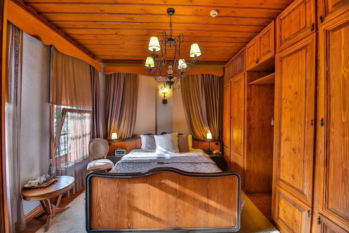 royal double room | 1 bedroom, minibar, in-room safe, soundproofing