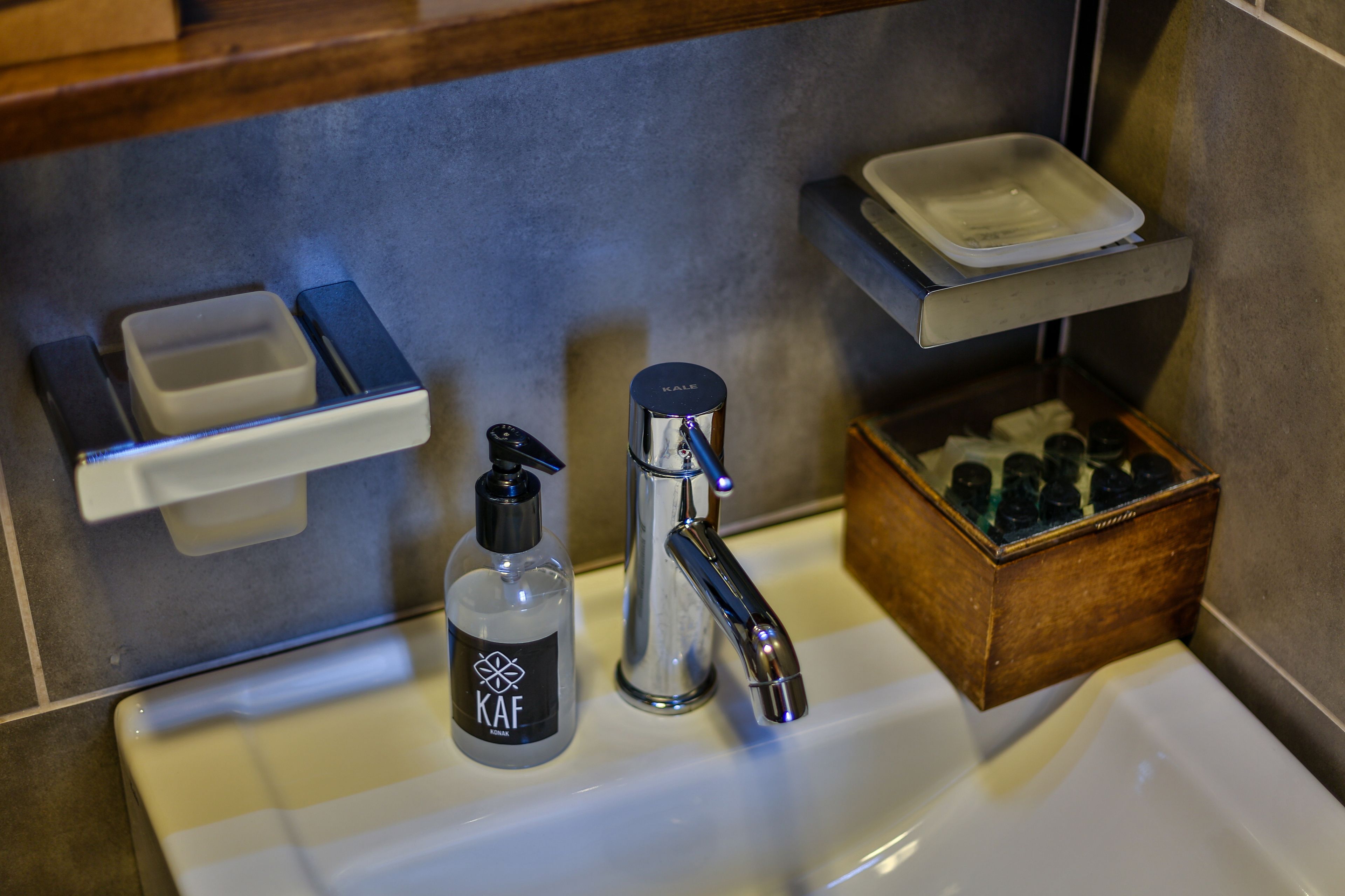 shower, free toiletries, hair dryer, bathrobes