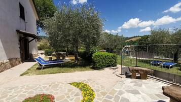 公寓, 多張床, 花園景 | 露台/庭院