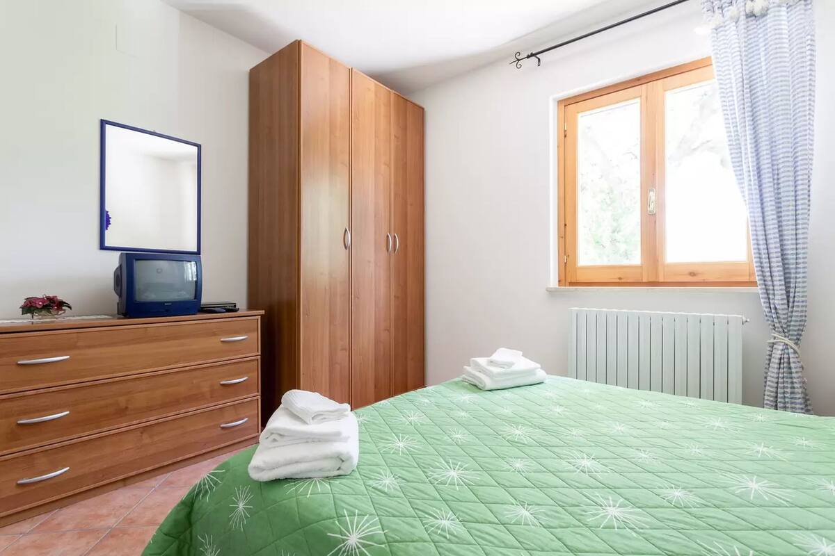 Apartment, Multiple Beds, Hill View