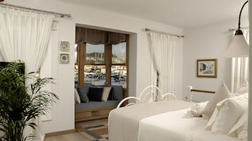 Premium Suite | 1 bedroom, in-room safe, soundproofing, free WiFi