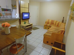 Basic Apartment, Multiple Beds, Non Smoking | Living room | LCD TV - Prive das Thermas I Lineacaldas (Caldas Novas)