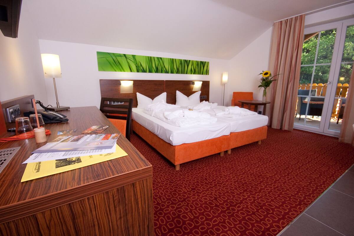 classic double room single use | minibar, in-room safe, desk, free wifi