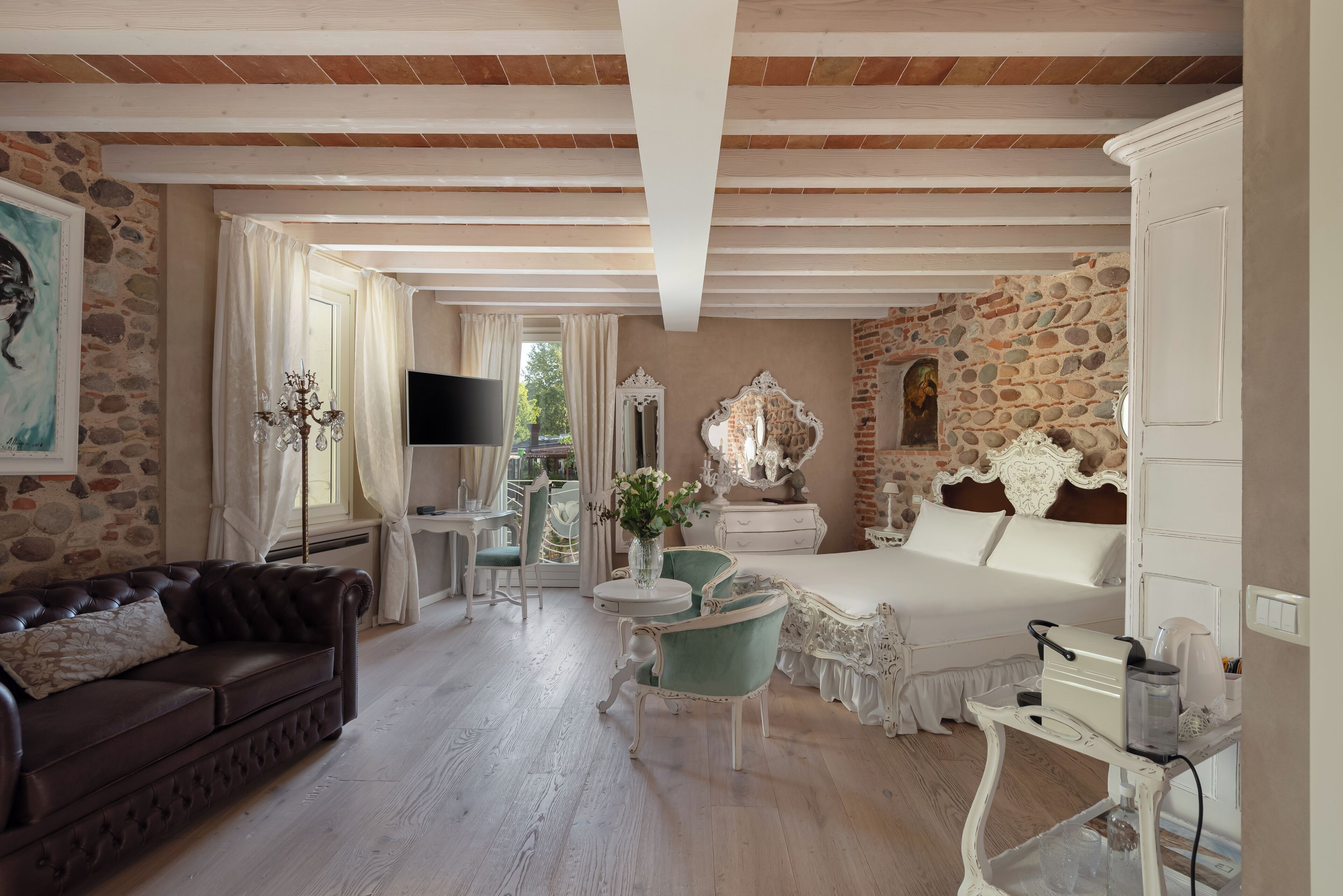 1 bedroom, minibar, in-room safe, desk