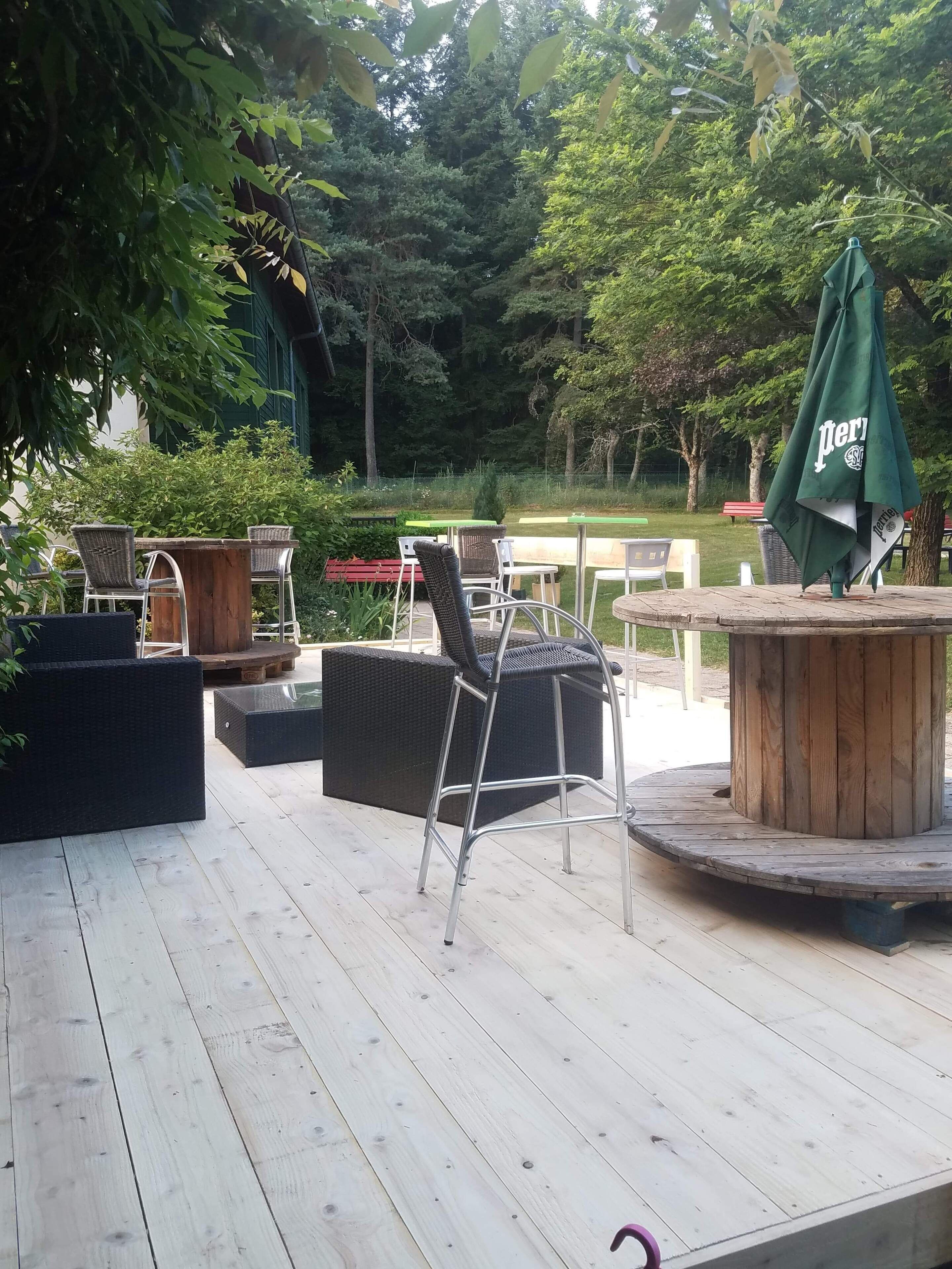 outdoor banquet area