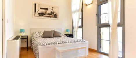 Apartment, 2 Bedrooms | 2 bedrooms, free cots/infant beds, free WiFi, bed sheets