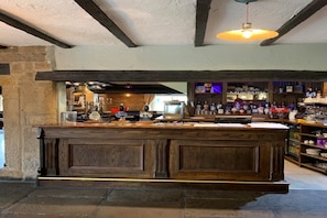 Wine bar - Ye Olde Mustard Pot (Sheffield)