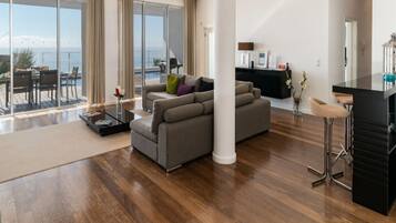 Villa, 4 Bedrooms, Ocean View | Living area