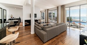 Villa, 4 Bedrooms, Ocean View | Living area