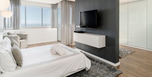 4 chambres, coffres-forts dans les chambres, fer et planche à repasser