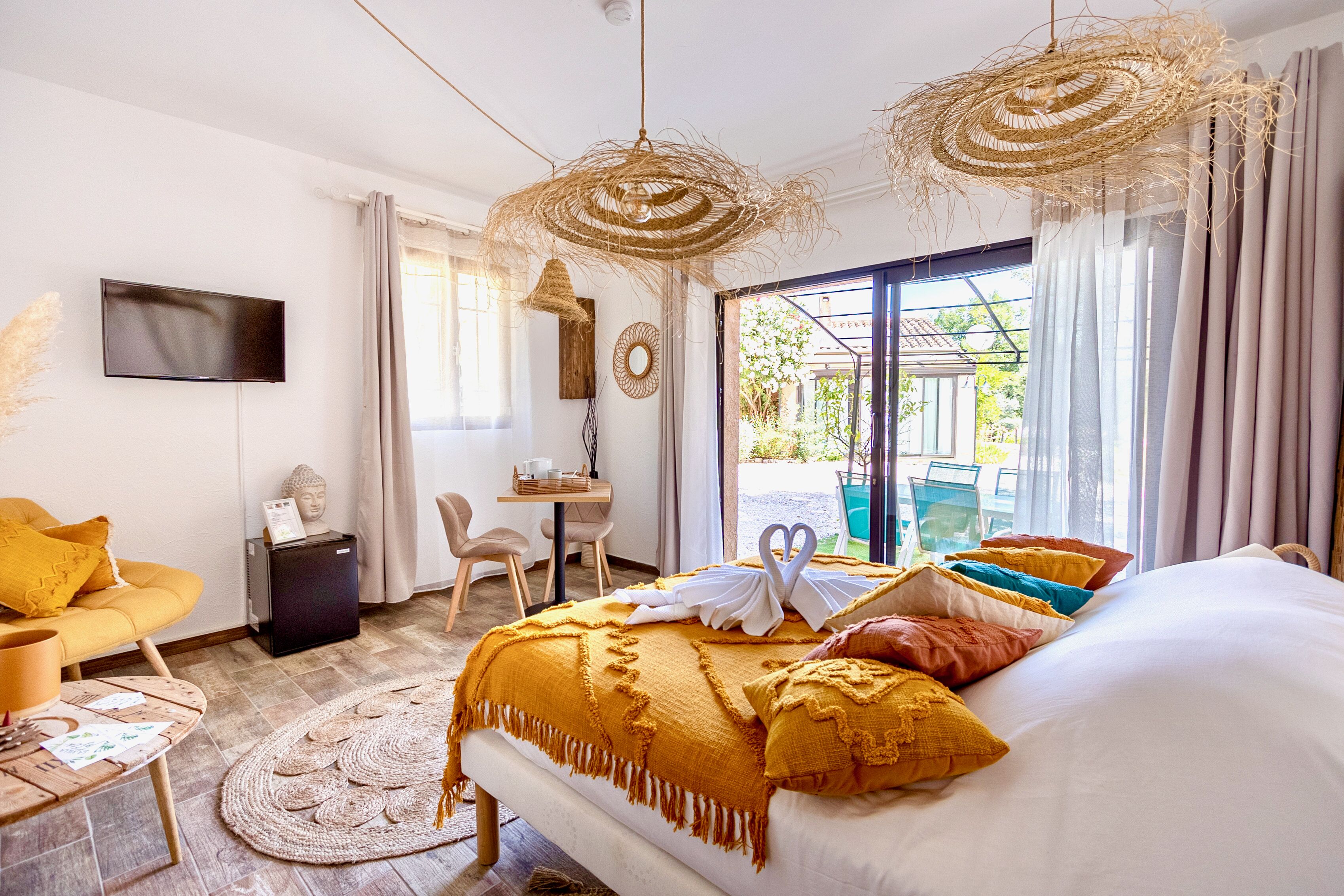 Wifi gratis y ropa de cama 