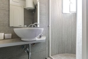 Apartment, 1 Schlafzimmer | Badezimmer
