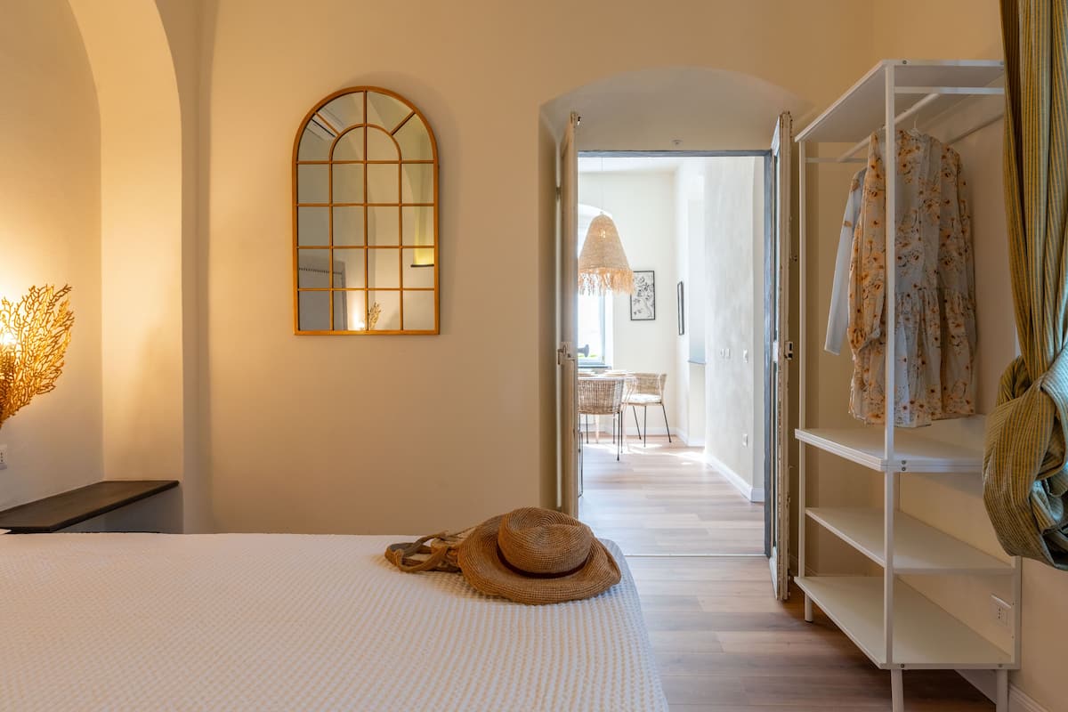 Deluxe Apartment | Premium bedding, in-room safe, free WiFi