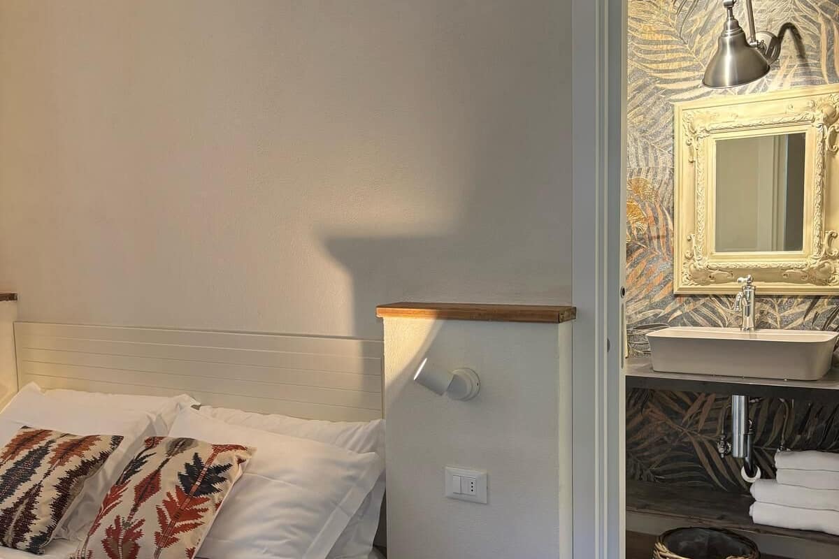 Classic Room Plus Vista Ulivi | 1 bedroom, premium bedding, in-room safe, free WiFi