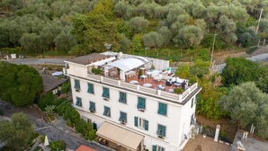 Exterior detail - Gian Paul Hotel (Lavagna)