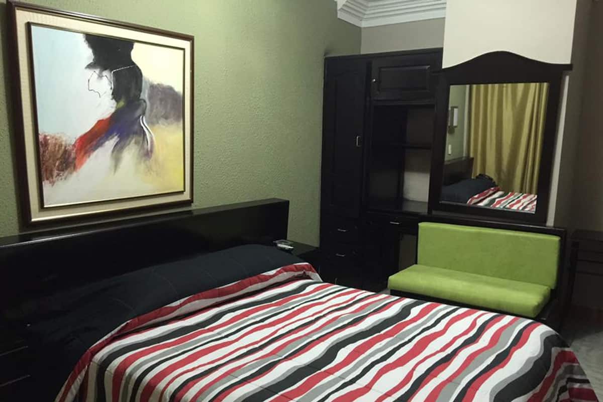 1 habitación, escritorio y wifi gratis 