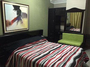 Einzelzimmer, Raucher, mit Bad | 1 Schlafzimmer, Schreibtisch, kostenloses WLAN