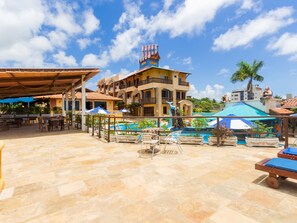 Front of property - Hotel Viking (Conde)