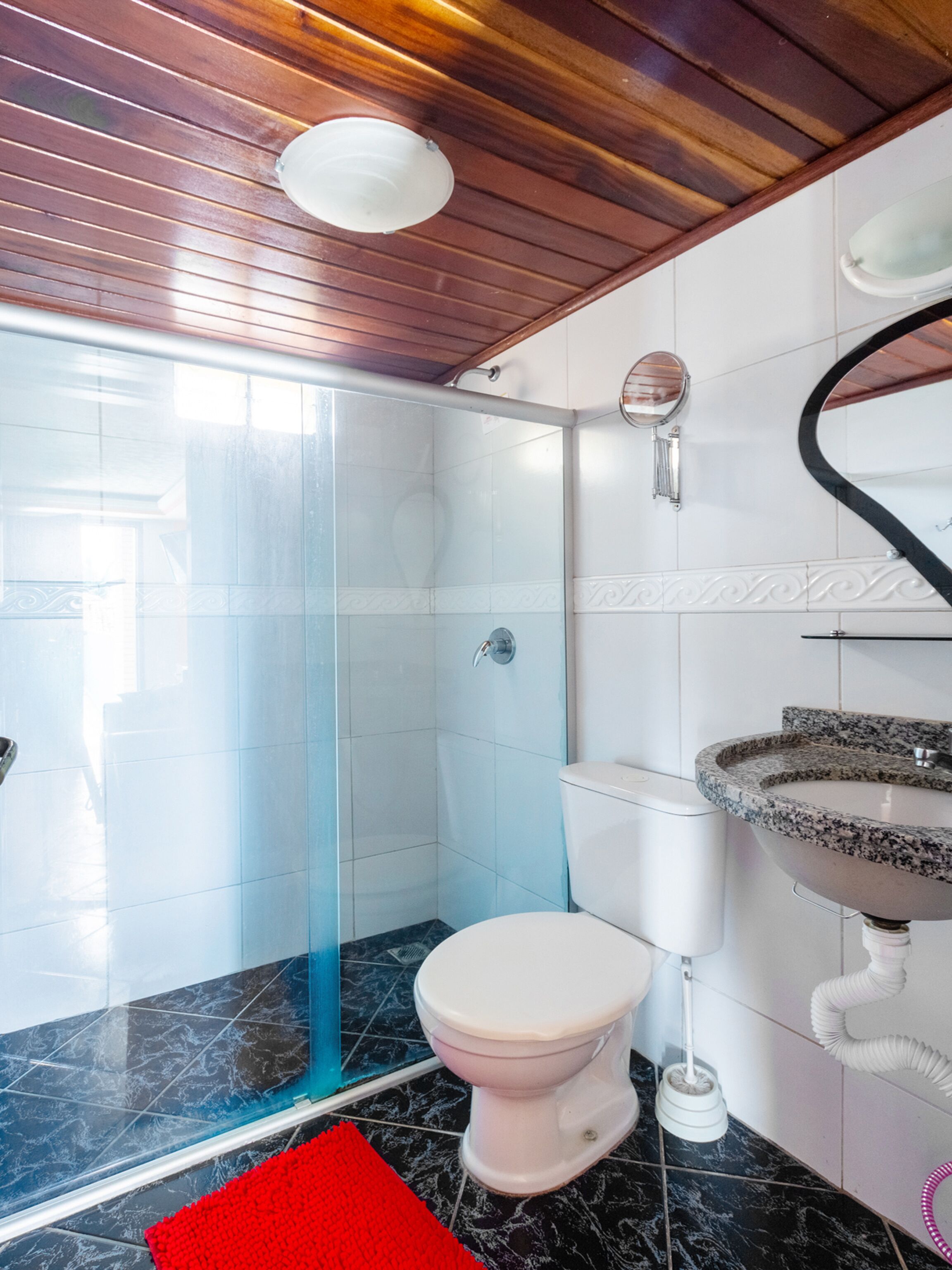 quadruple room, multiple beds | bathroom | towels, soap, toilet paper