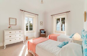 3 bedrooms, in-room safe, soundproofing, iron/ironing board