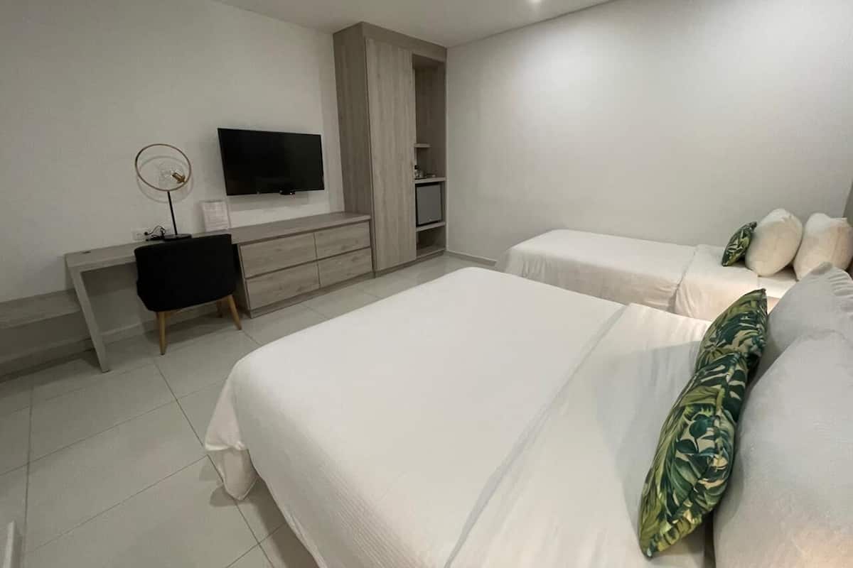 Senior Room | 1 bedroom, premium bedding, minibar, in-room safe