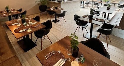 Hotel Sexta Avenida Inn