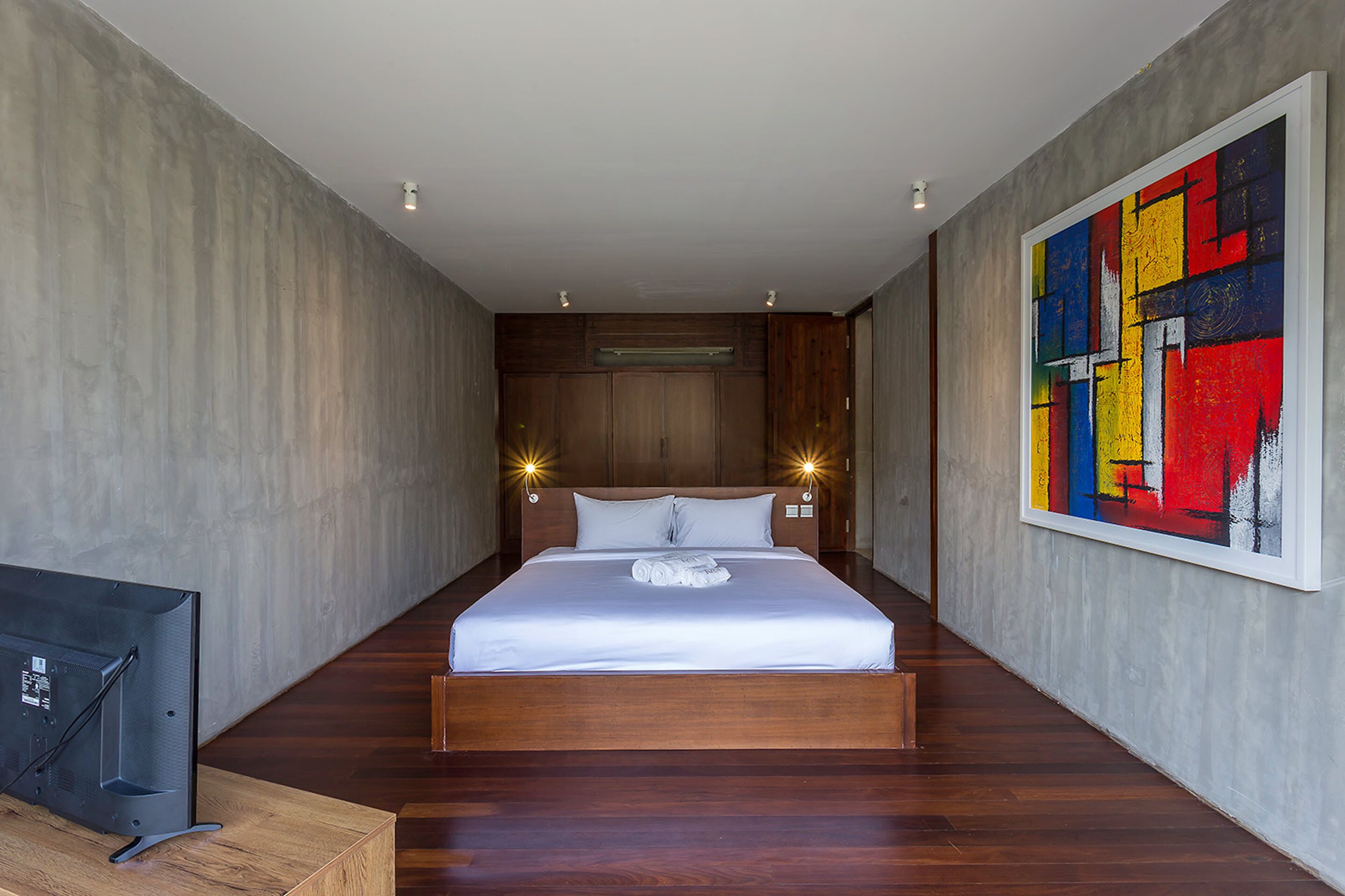 suite, 2 bedrooms | minibar, in-room safe, desk, soundproofing