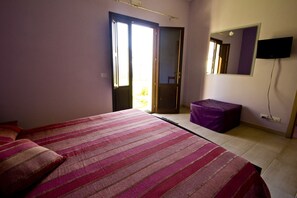 Standard Double Room, Garden View | Soundproofing, cribs/infant beds, rollaway beds, free WiFi - B&B Solesun (Misiliscemi)