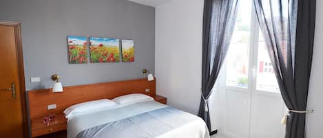 In-room safe, desk, free WiFi, bed sheets