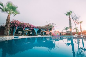 Front of property - Hotel La Estancia (Sunampe)