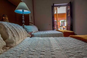Double Room | Down comforters, individually decorated, iron/ironing board, free WiFi