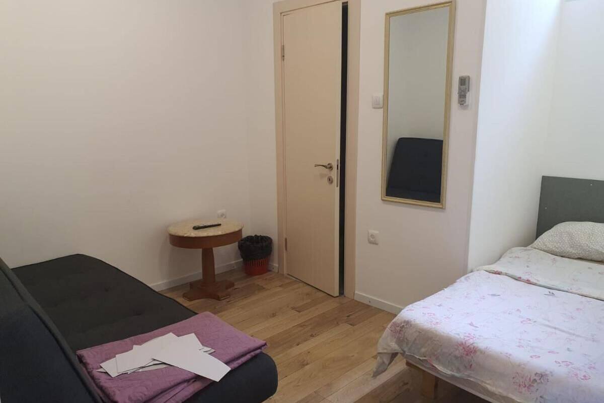 1 bedroom, premium bedding, free WiFi, bed sheets