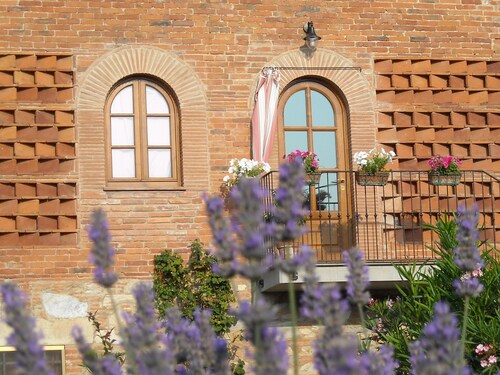 ¡Posición estratégica para visitar la Toscana!¡Hablamos francés e inglés!