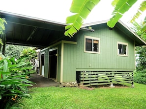 Exterior - Great location between Hana Town and Hamoa Beach, private, family-friendly  (Hana)