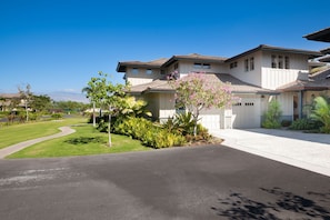 Exterior - 🏖️Mauna Lani Golf Course Townhome w/ Beach Club Access | Kulalani 802 (Kamuela)