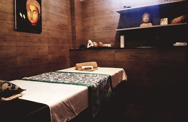Deep-tissue massages, Swedish massages, Thai massages, sports massages