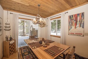 Dining - Carnelian Bay Hideaway by Hauserman Rental Group (Carnelian Bay)