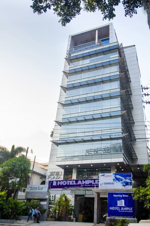 Front of property - Hotel Ample (Dhaka)