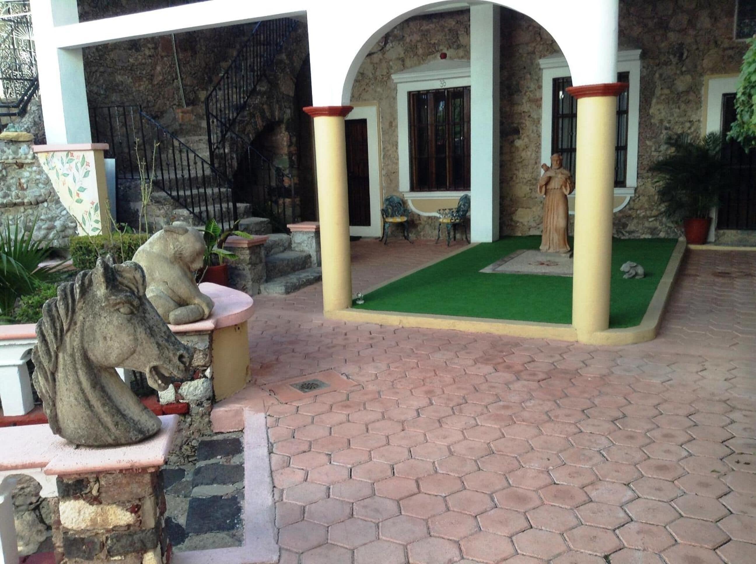 Photo - Villa San Francisco Hotel