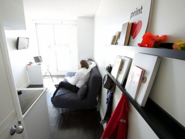 Studio, 1 Single Bed
