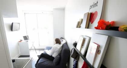 Backpacker College at EC Vancouver: APT Living