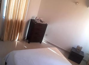 4 bedrooms, desk, free WiFi, bed sheets - Apartamento En El Rodadero (Santa Marta)