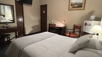 Premium Double Room, 1 Double Bed | Rollaway beds, free WiFi, bed sheets